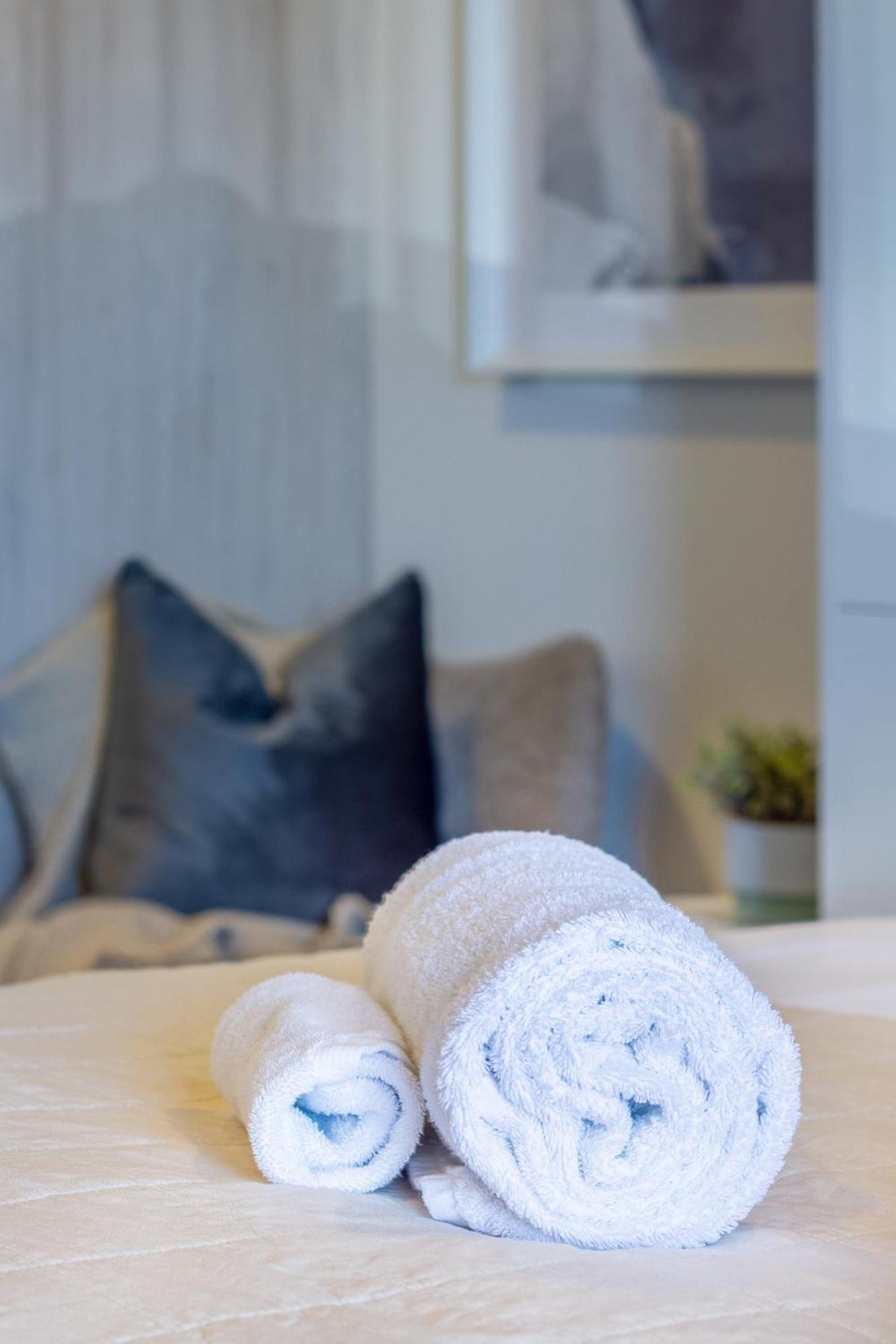 Explore From 8 Wilmer: Upper Level Cozy Studio Christchurch Buitenkant foto